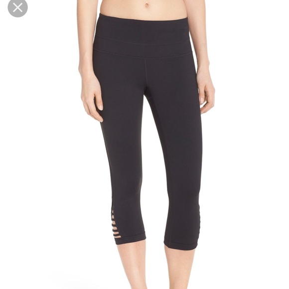 Zella Pants - 🌟 3/$16 Zella Vava Crop Leggings